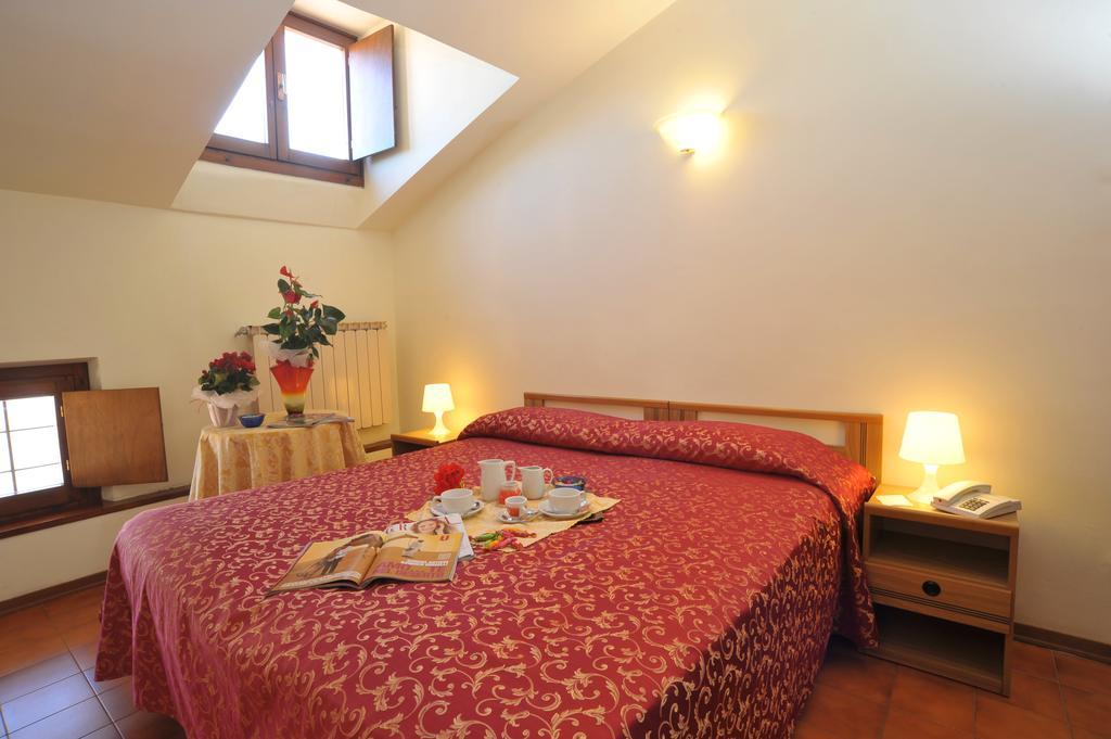 Hotel Delizia Genovese Montecatini Terme Kamer foto