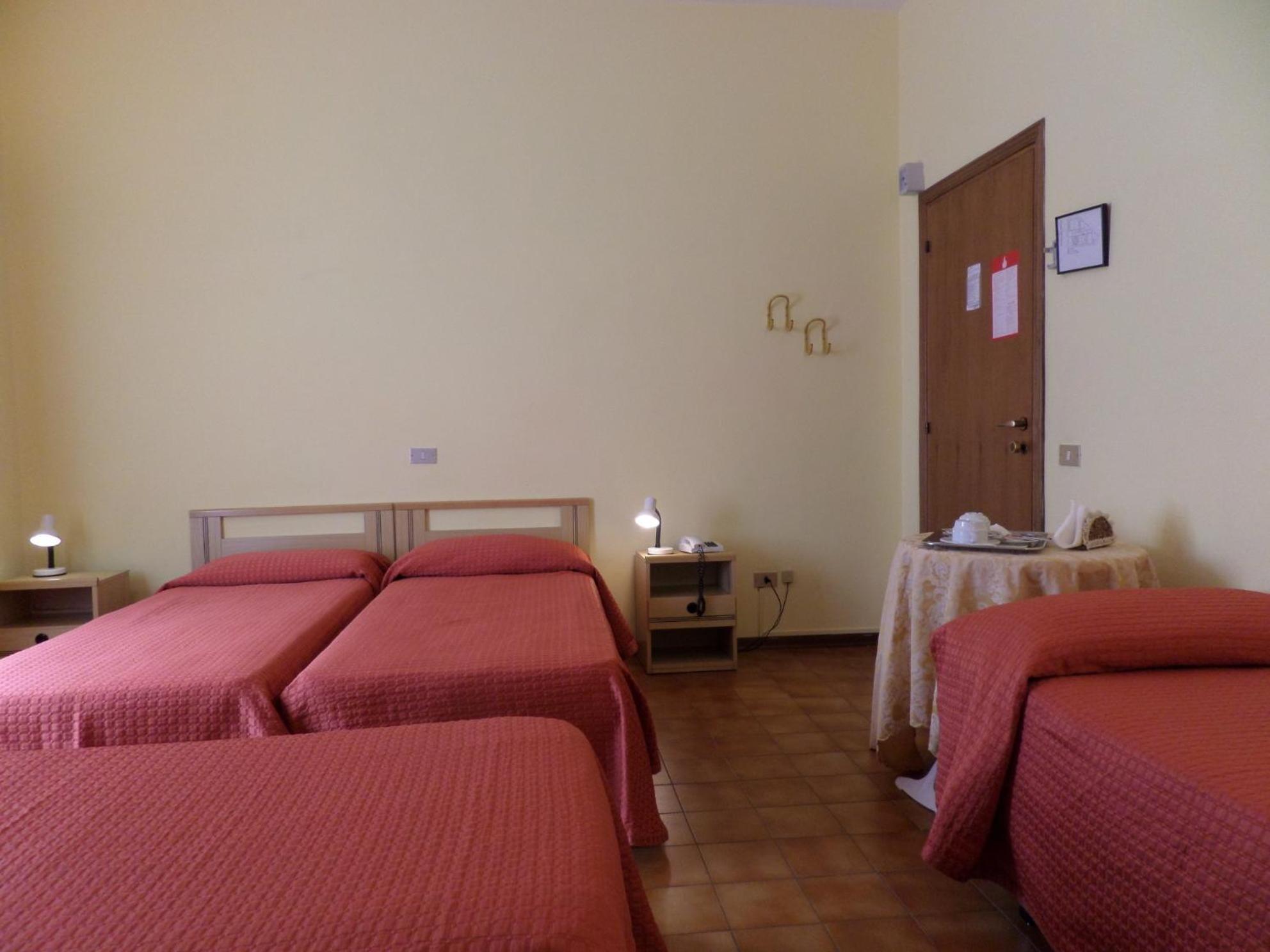 Hotel Delizia Genovese Montecatini Terme Buitenkant foto